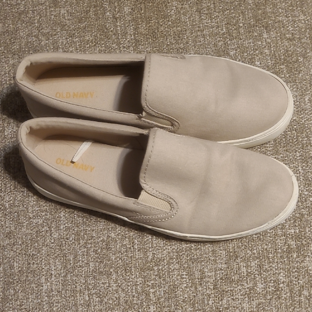 Old Navy Mens Beige Slip-On Loafers Sz 6.5
